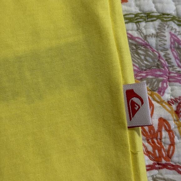 Quicksilver size medium Stranger Things Surfer Boy short sleeve Graphic T-Shirt - Picture 6 of 12